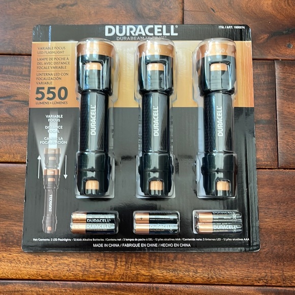Duracell Durabeam Ultra LED Flashlight, 550 Lumens, 3-count NWB - Picture 1 of 4